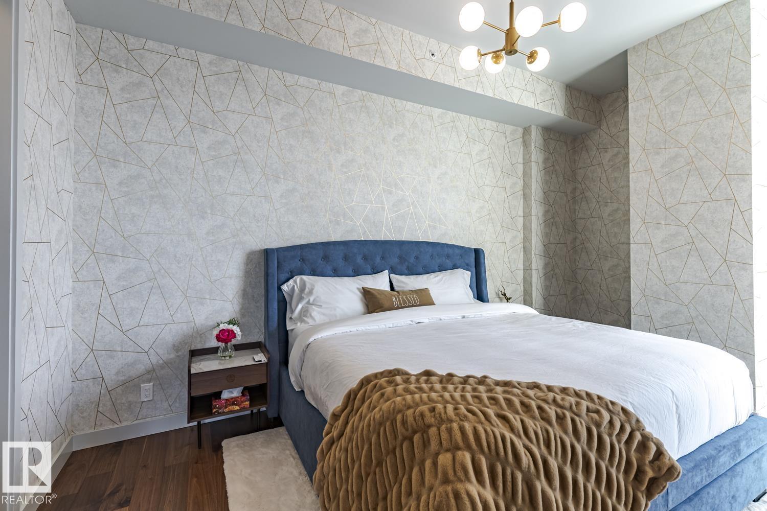#4804 10360 102 ST NW - 39