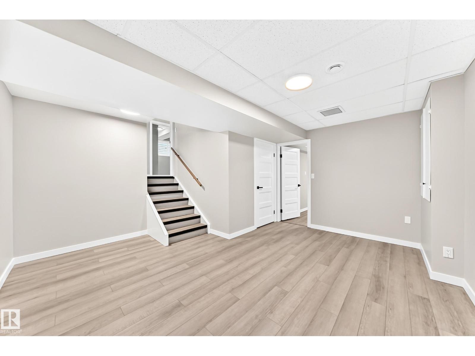 37 GLENWOOD CR — photo 35