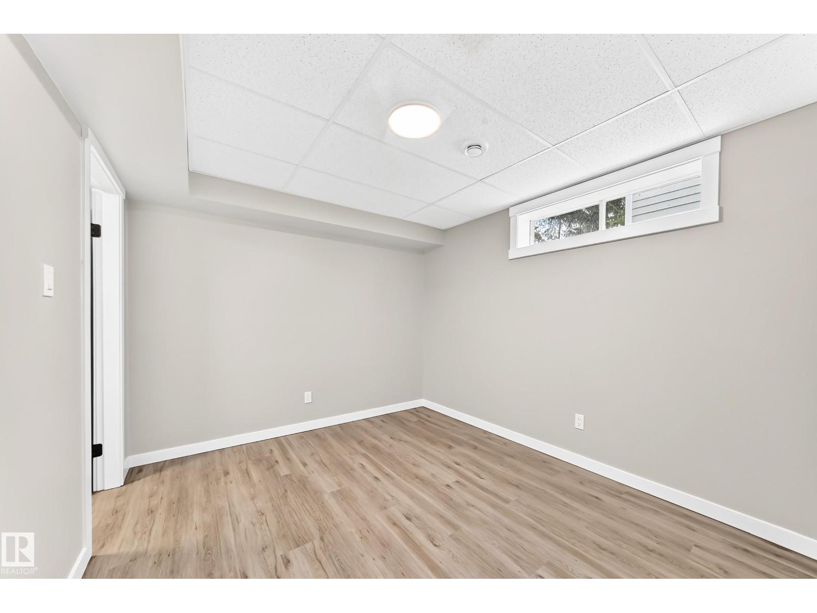 37 GLENWOOD CR — photo 36
