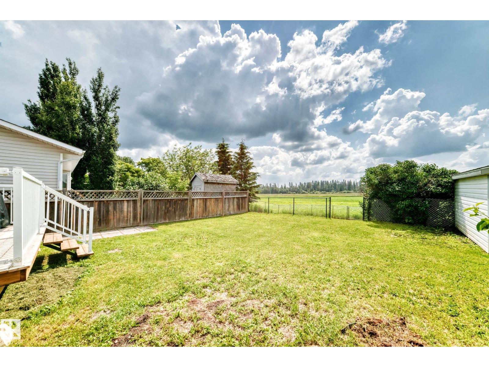 37 GLENWOOD CR — photo 44