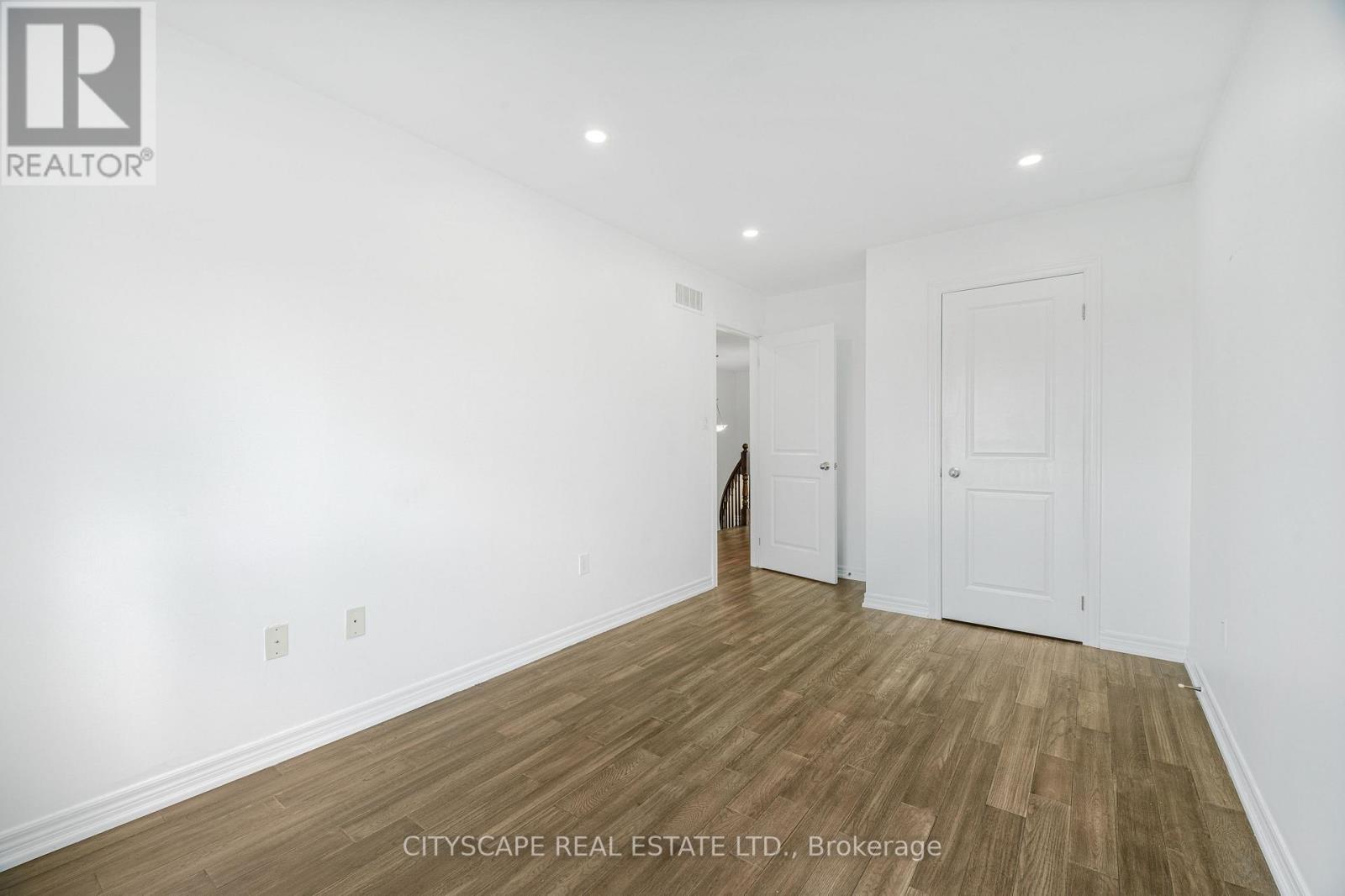 14 REDCEDAR CRESCENT - 25