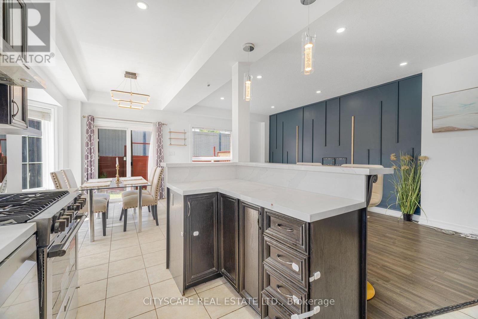 14 REDCEDAR CRESCENT - 9