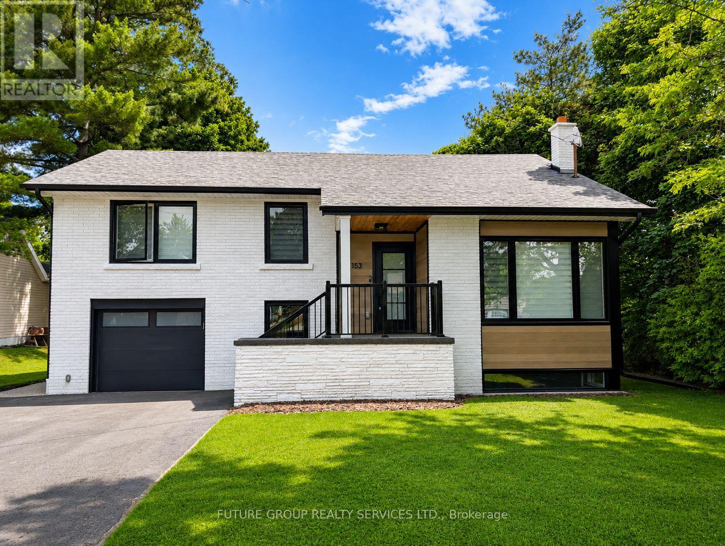 153 DANIEL STREET N - 1