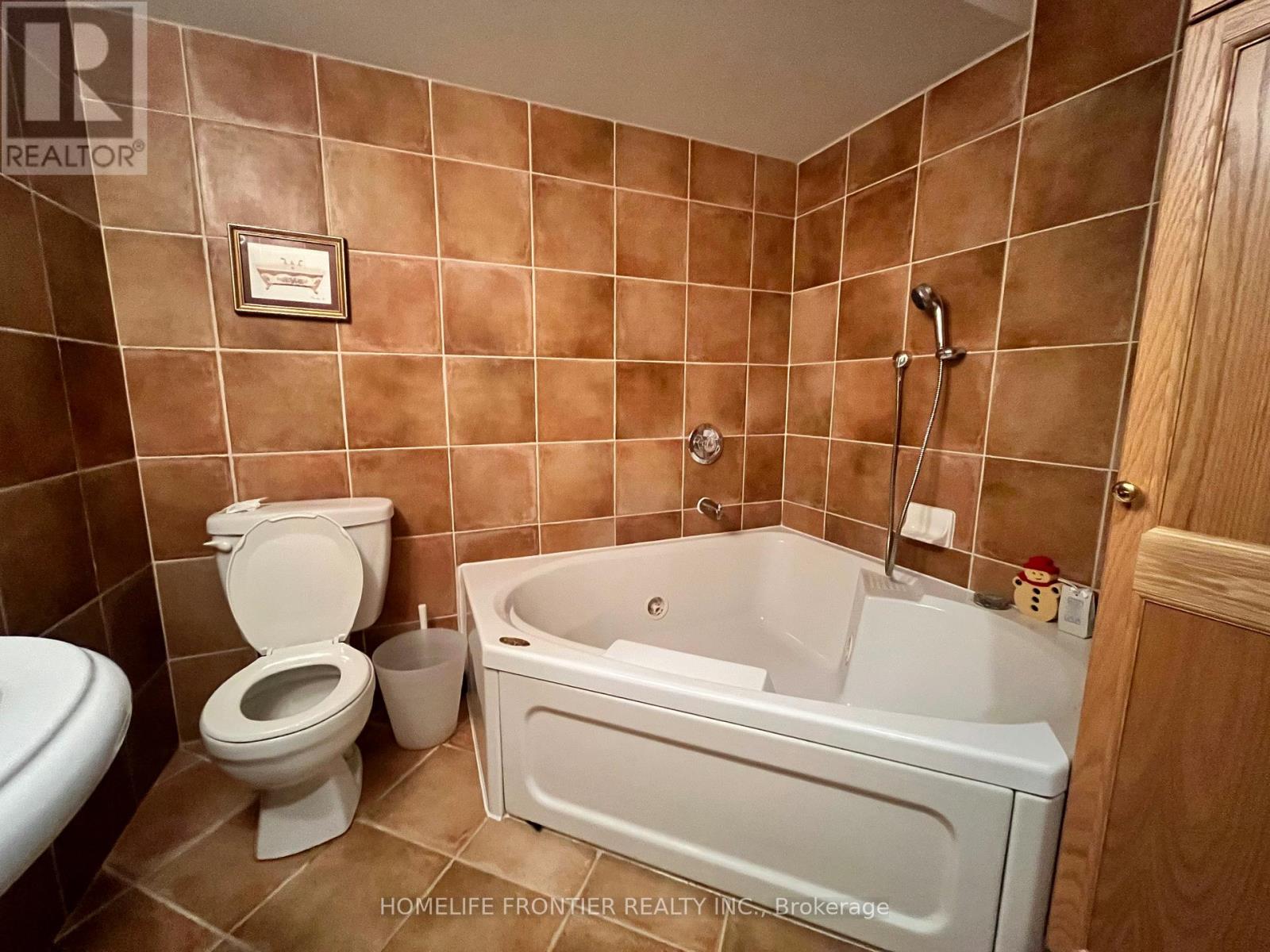 36 TAMARA DRIVE - 36