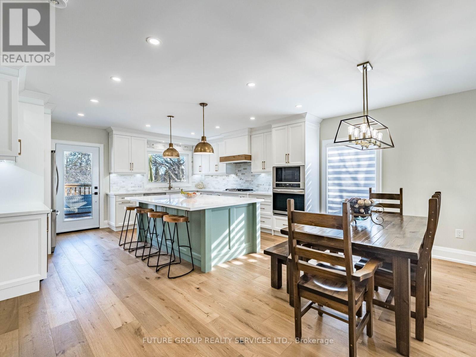 153 DANIEL STREET N - 10