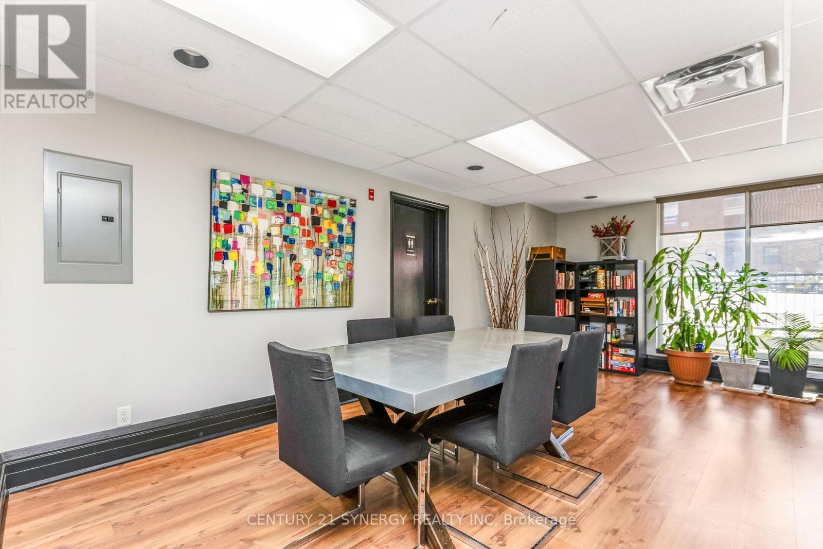 1 Bed, 1 Bath House for Sale in Ottawa – PH13 – 429 SOMERSET STREET W, Ottawa – MLS# X13511334 - Image 30