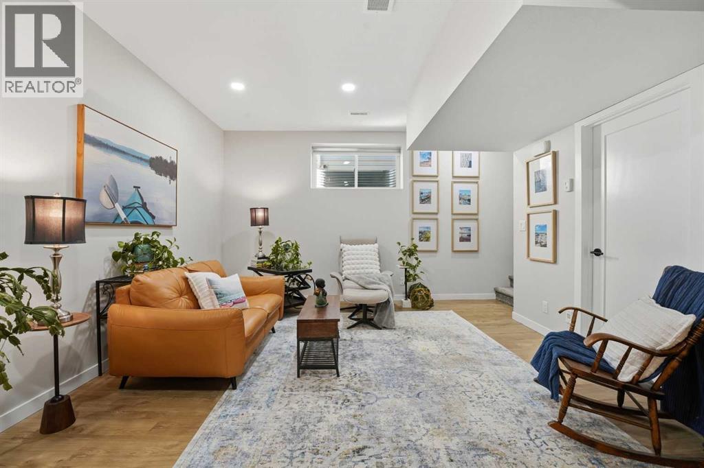 20 Ellington Crescent - 24
