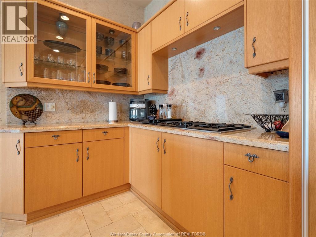 318 CRYSTAL BAY DRIVE - 26