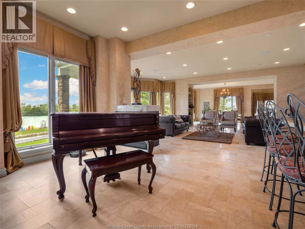 318 CRYSTAL BAY DRIVE - 9