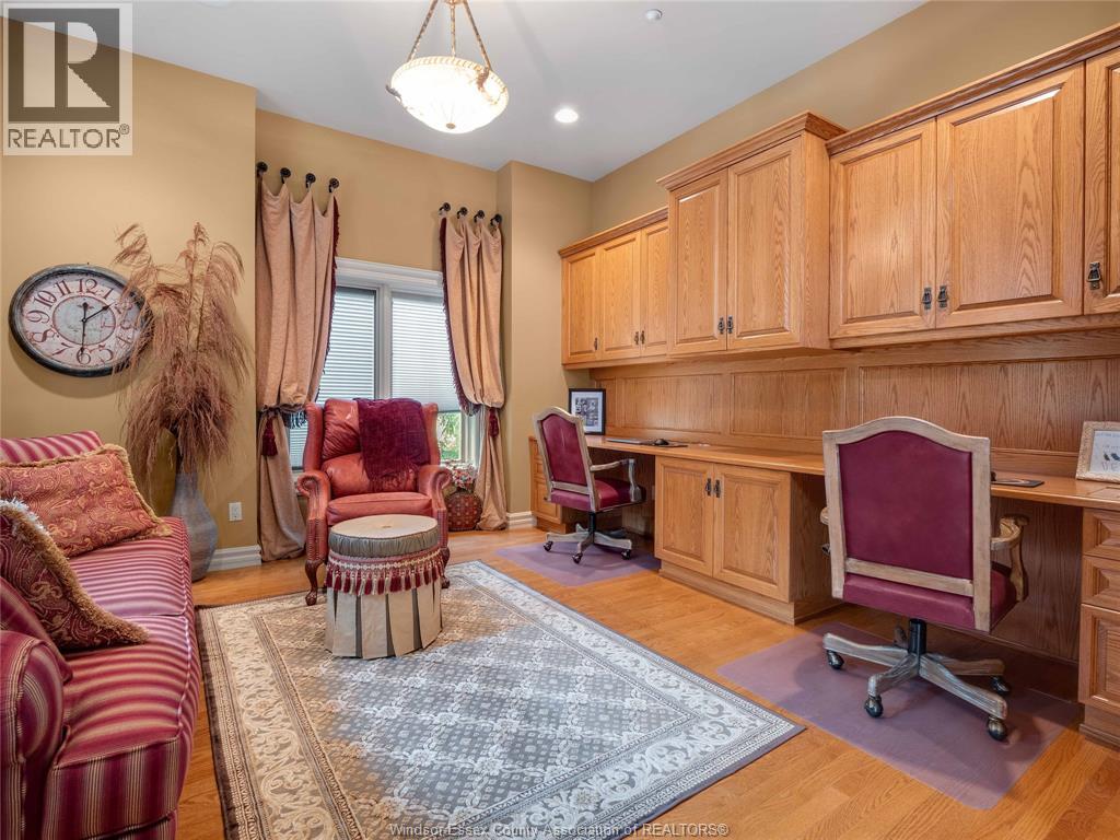 318 CRYSTAL BAY DRIVE - 6