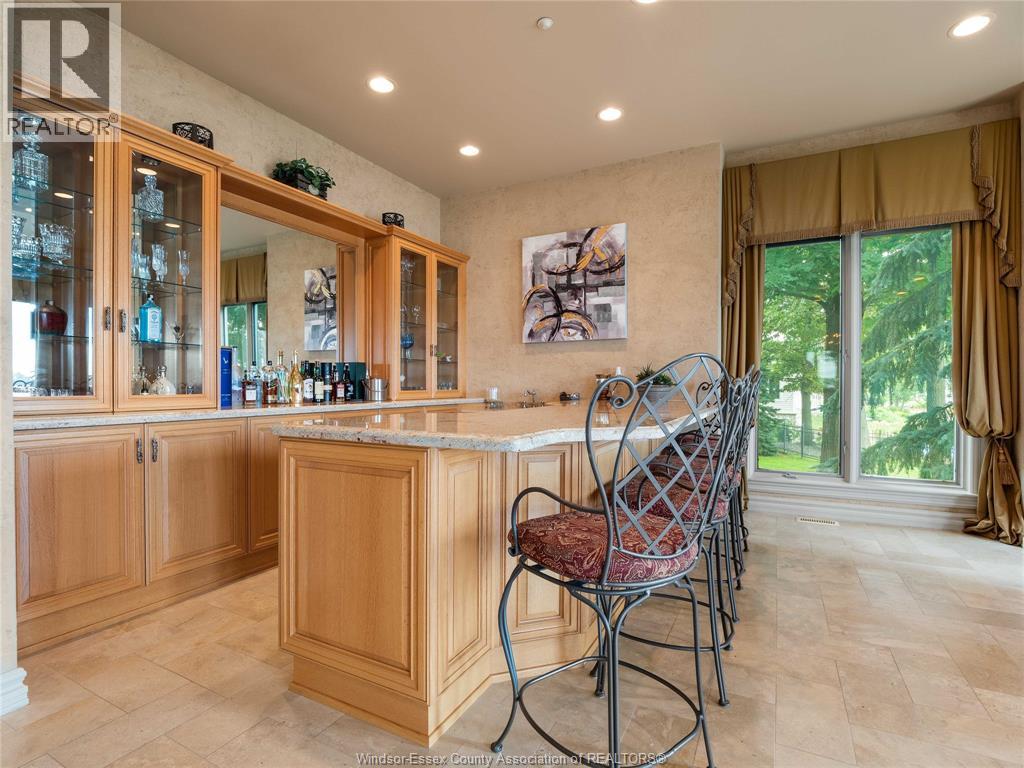 318 CRYSTAL BAY DRIVE - 7