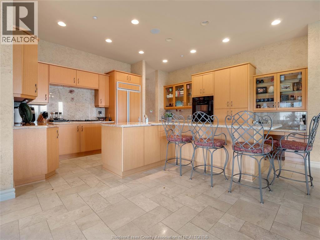318 CRYSTAL BAY DRIVE - 12