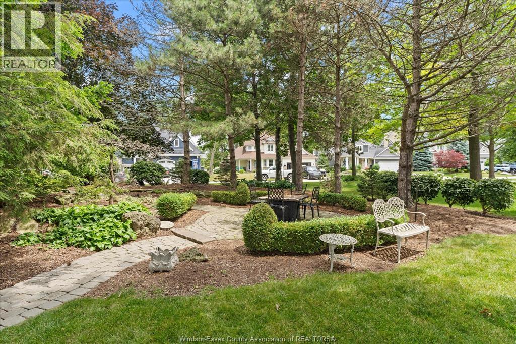 318 CRYSTAL BAY DRIVE - 40