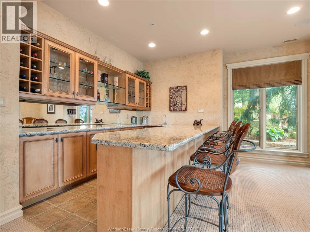 318 CRYSTAL BAY DRIVE - 31