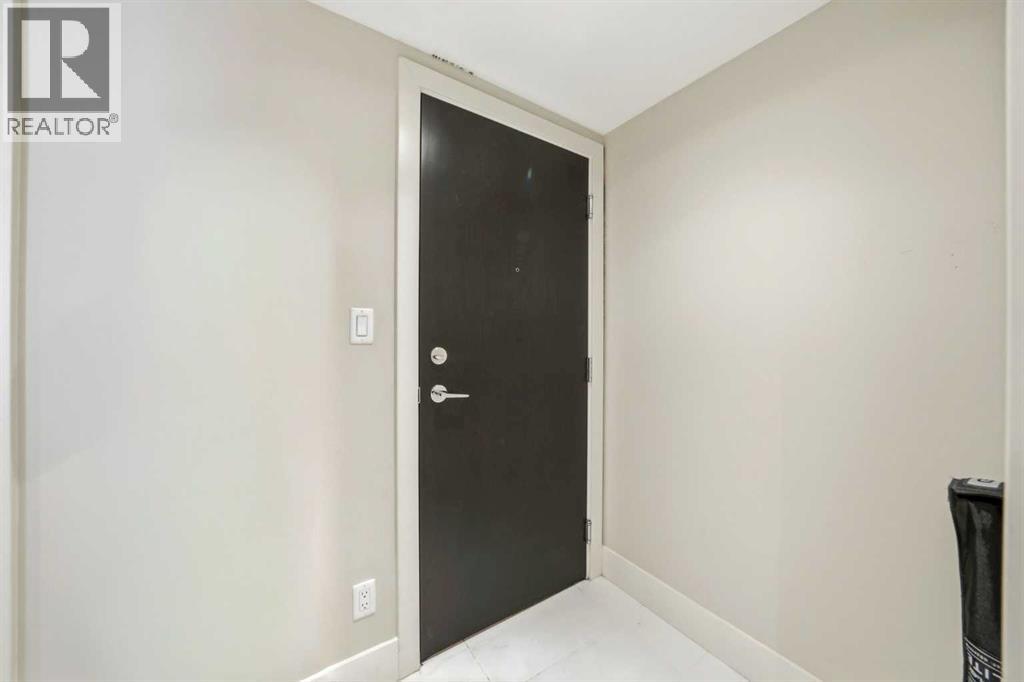 #1602 1111 10 Street SW - 4