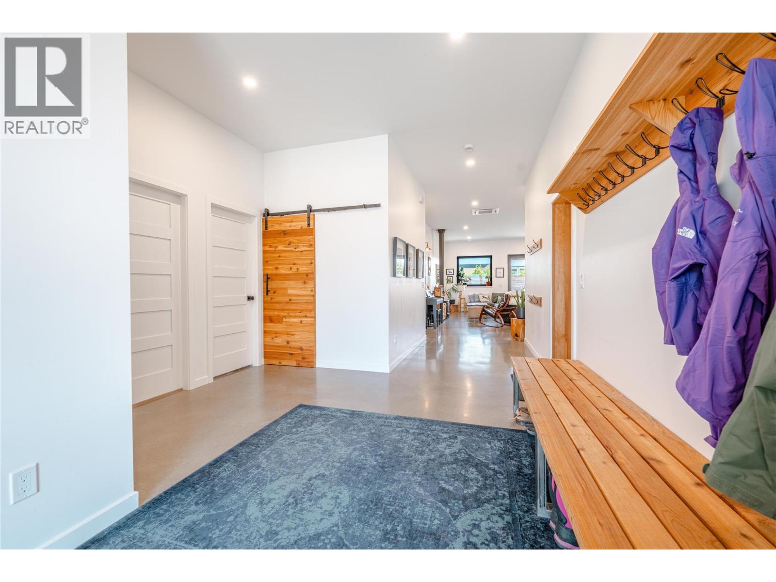 702 Center Street - 7