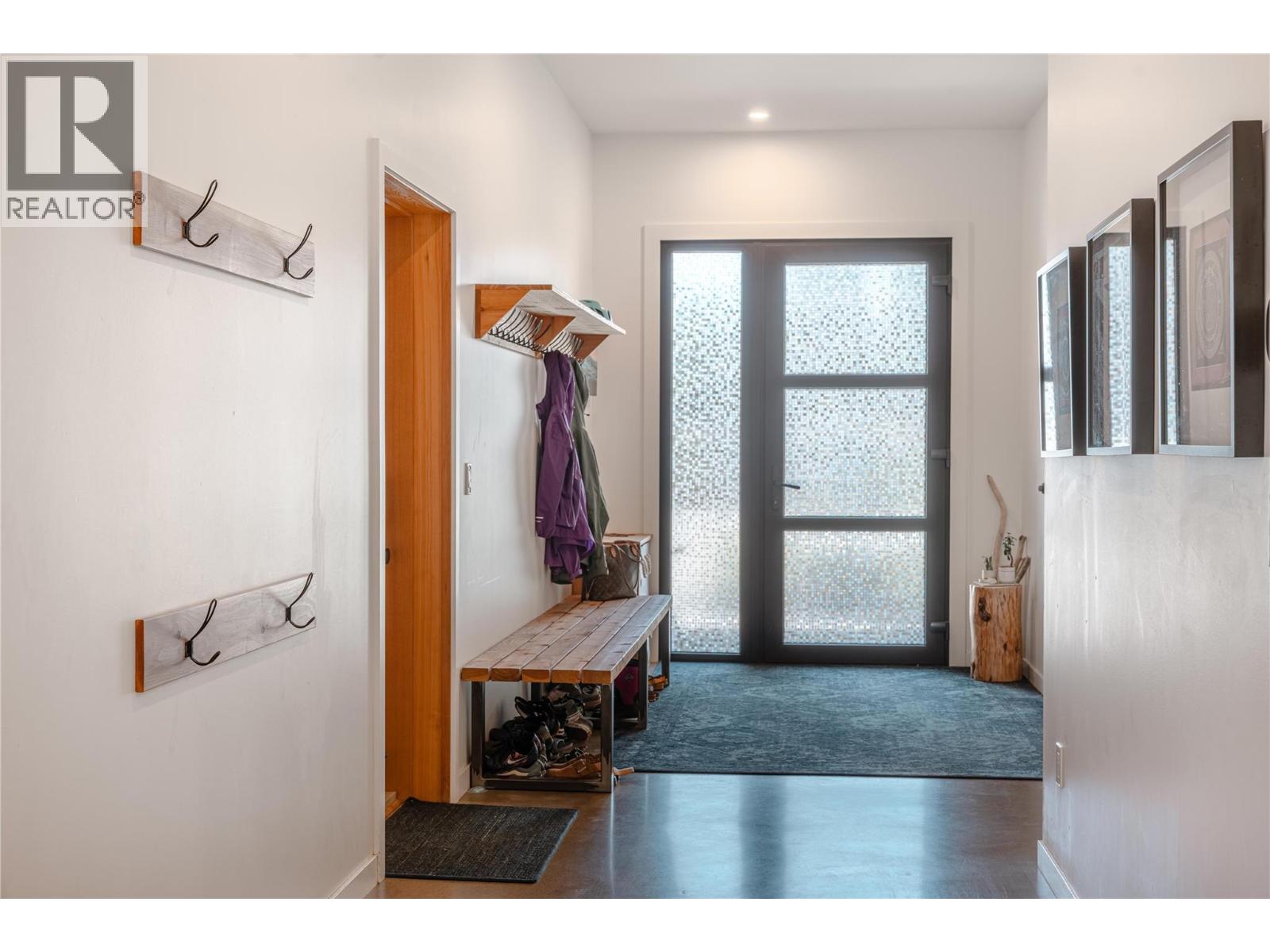 702 Center Street - 6