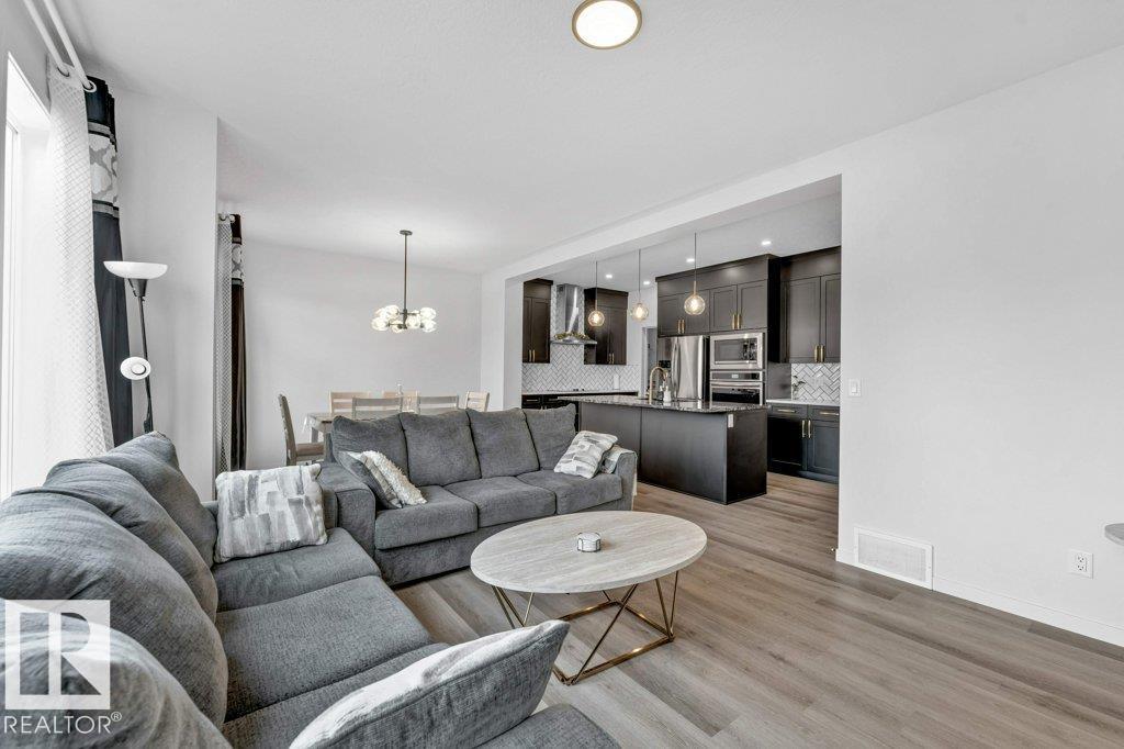 1910 159 ST SW - 17