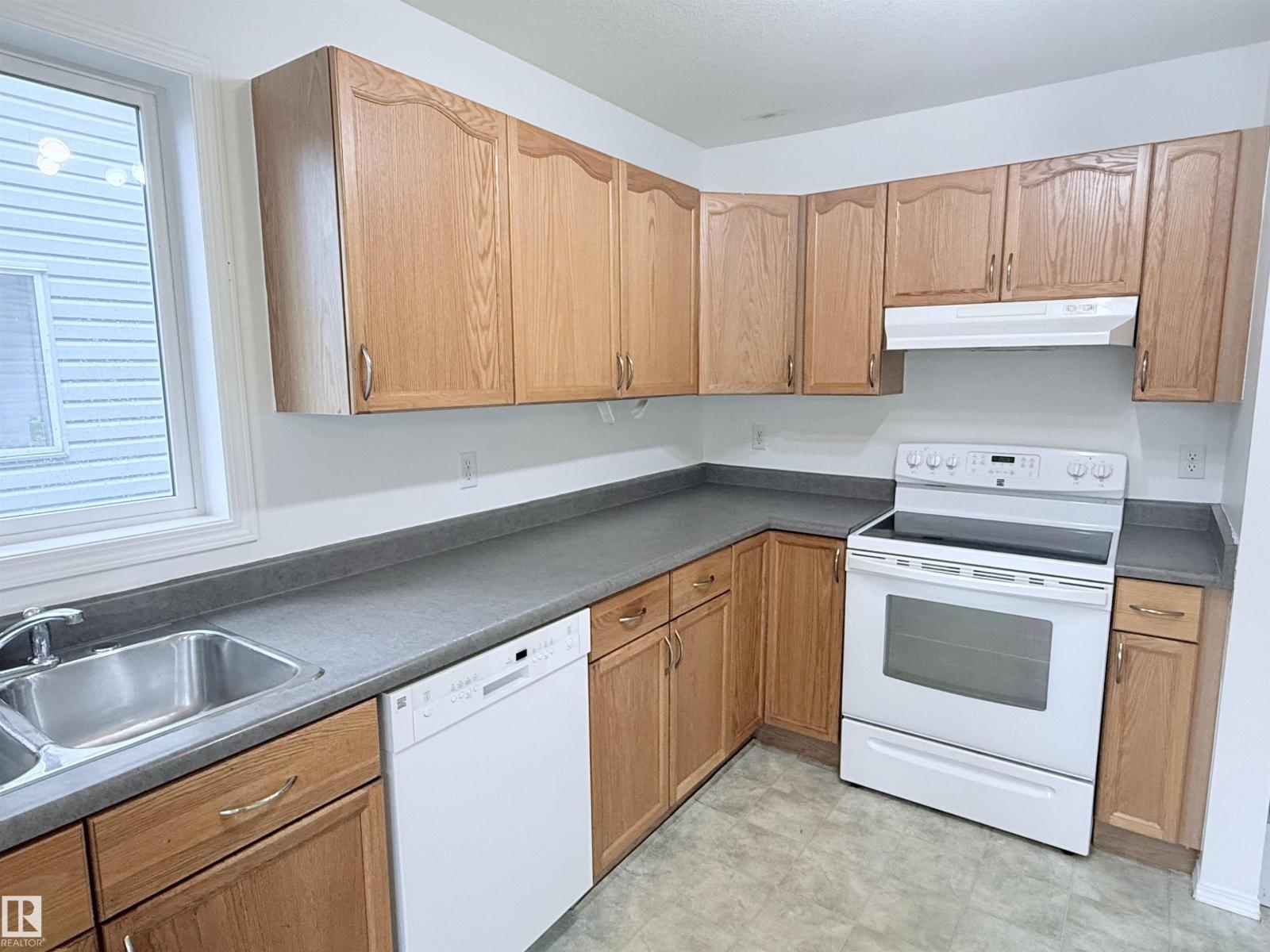 1920 37 AV NW - 17