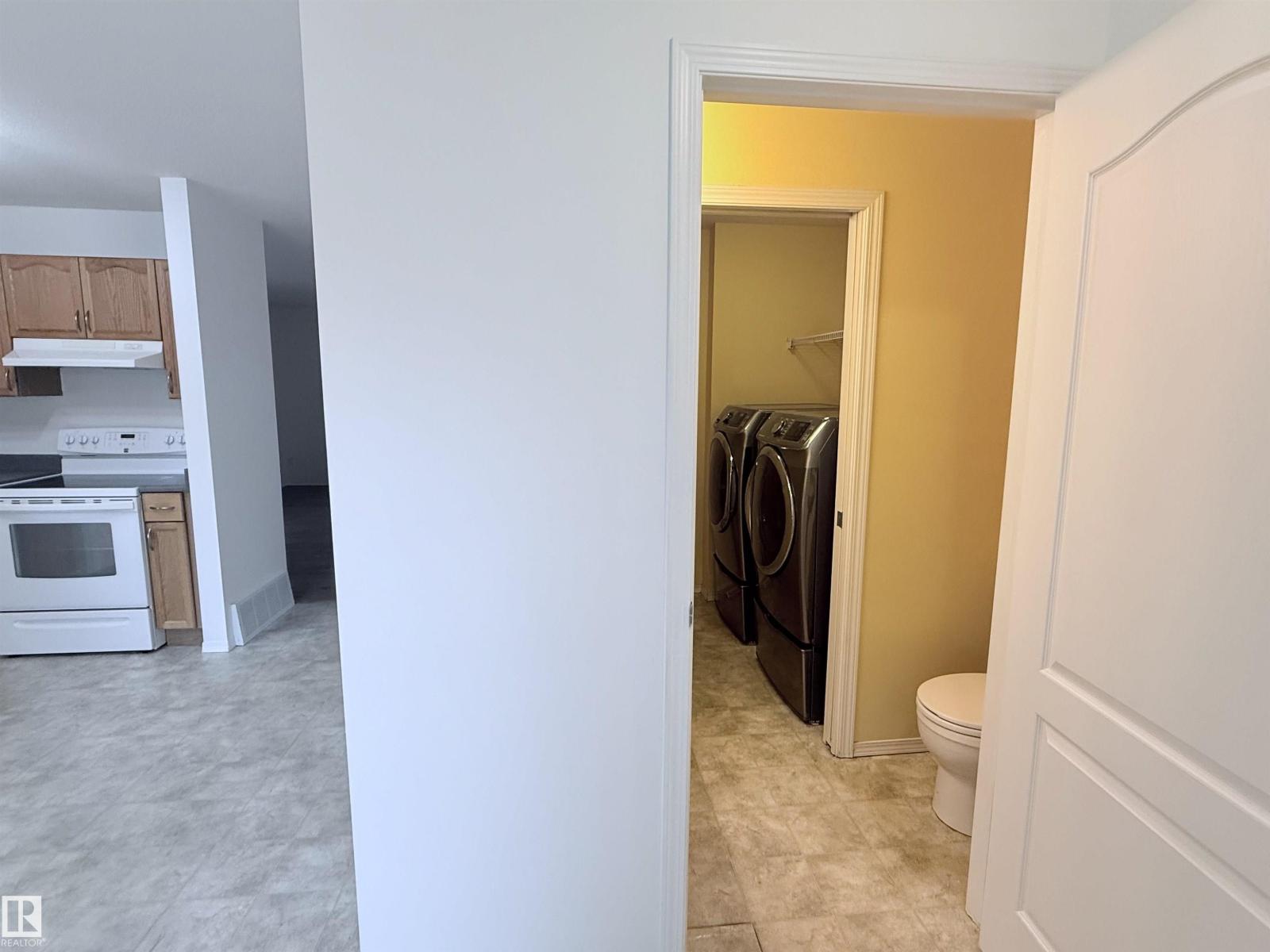 1920 37 AV NW - 21
