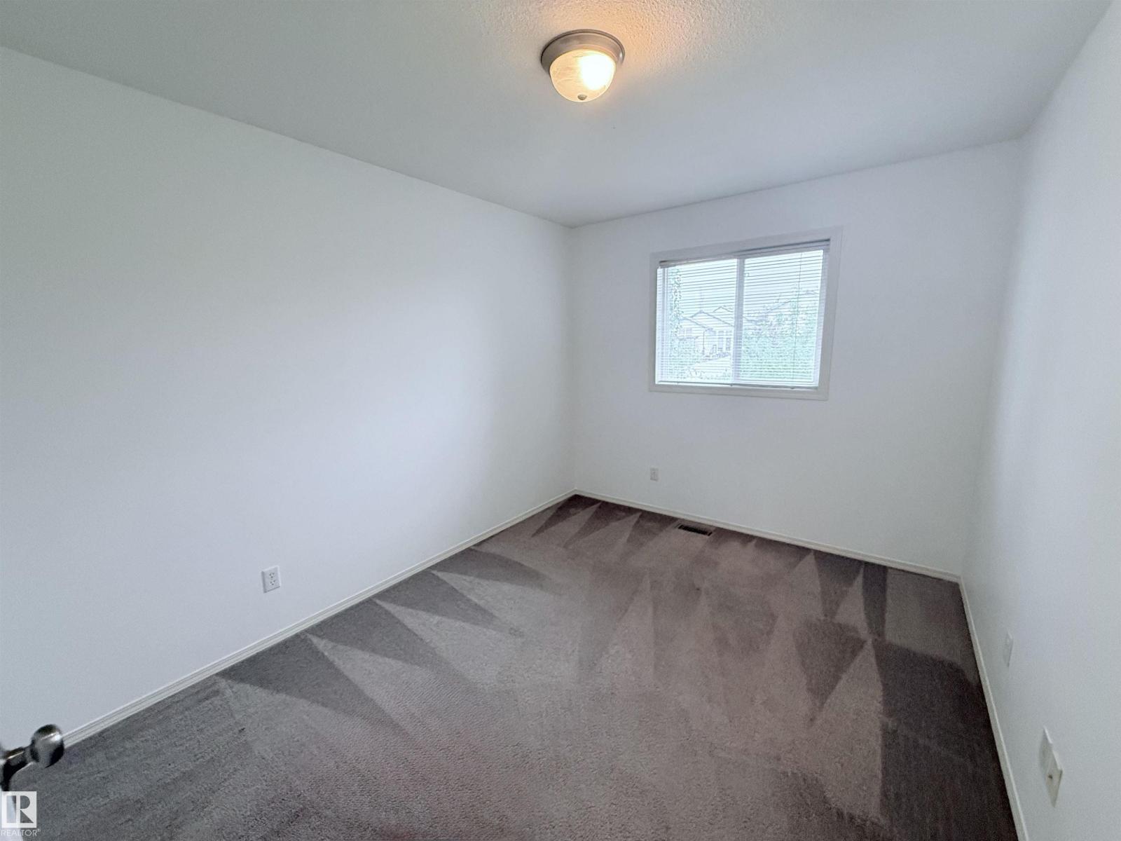1920 37 AV NW - 36