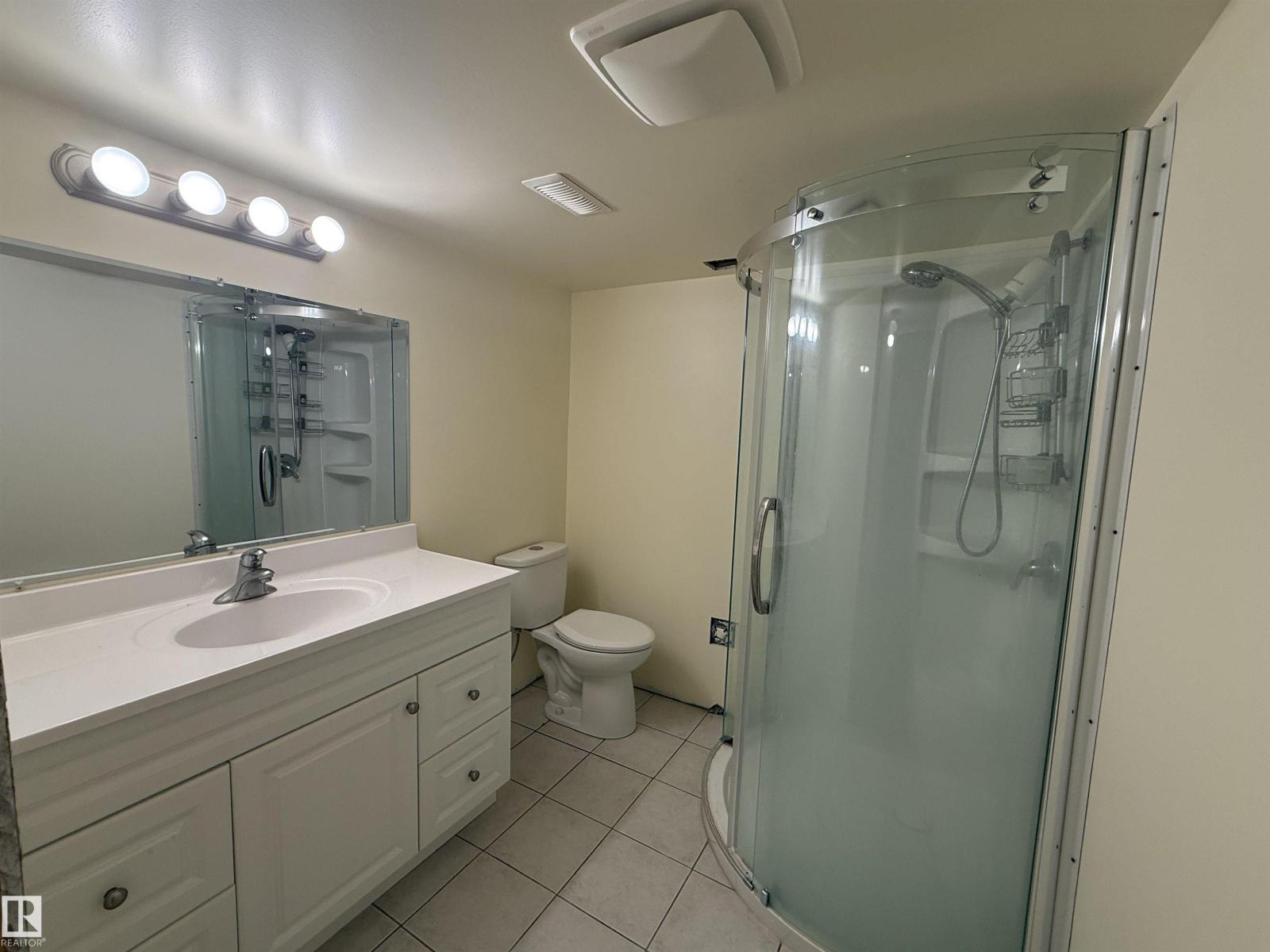 1920 37 AV NW - 45