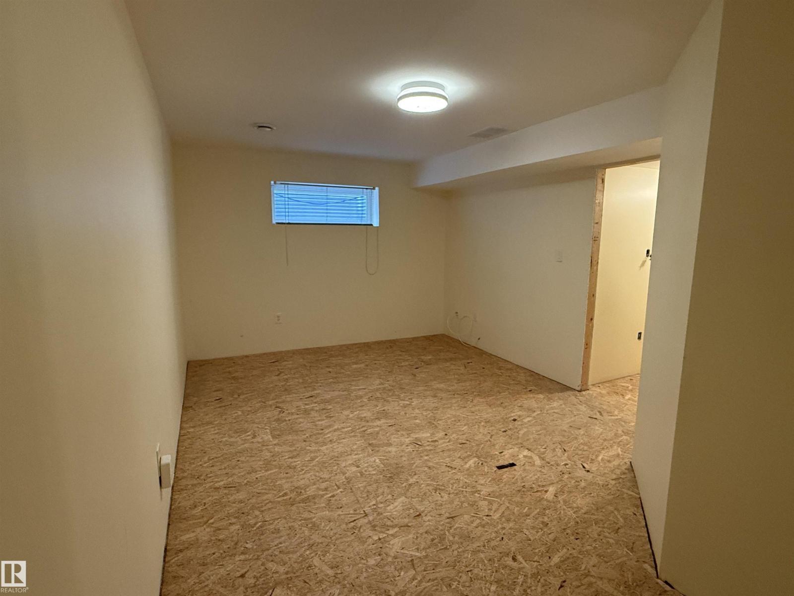 1920 37 AV NW - 46