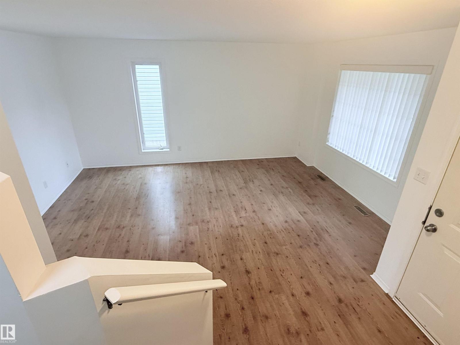 1920 37 AV NW - 5