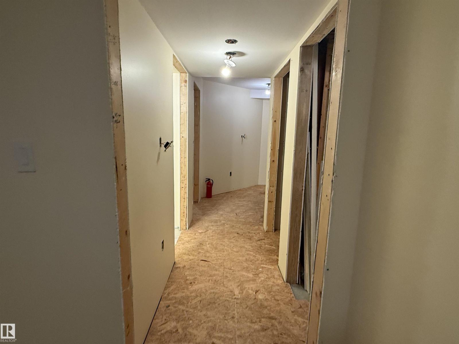 1920 37 AV NW - 50