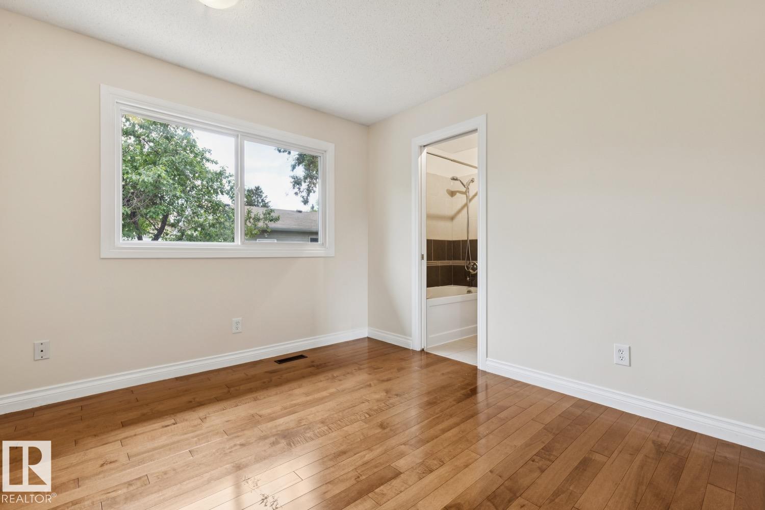 8803 25A AV NW — photo 18