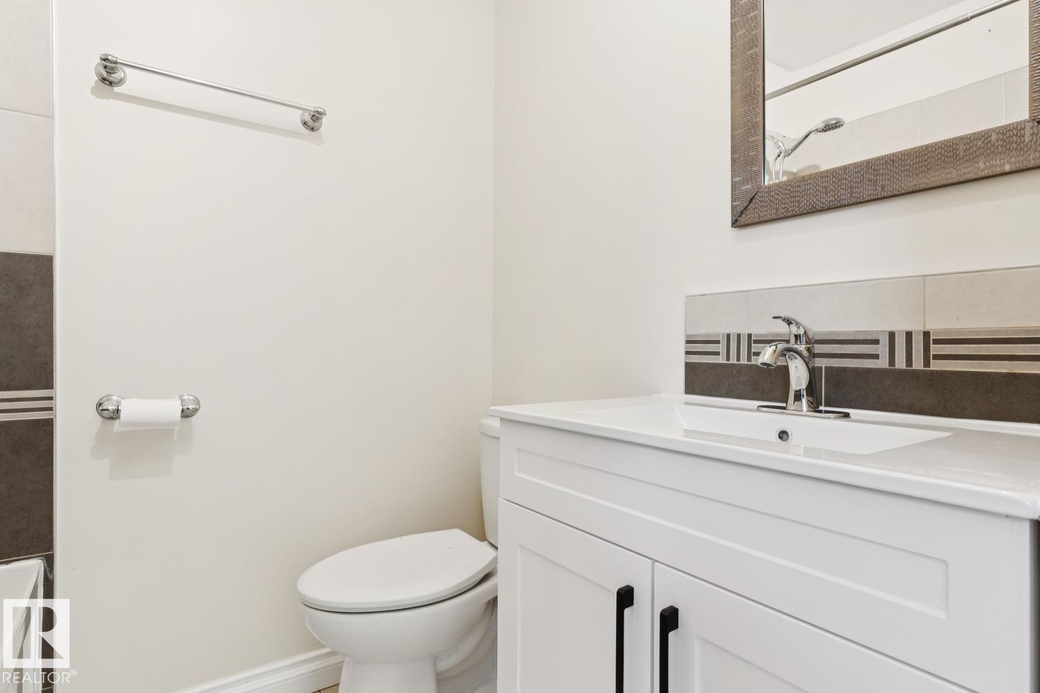 8803 25A AV NW — photo 21