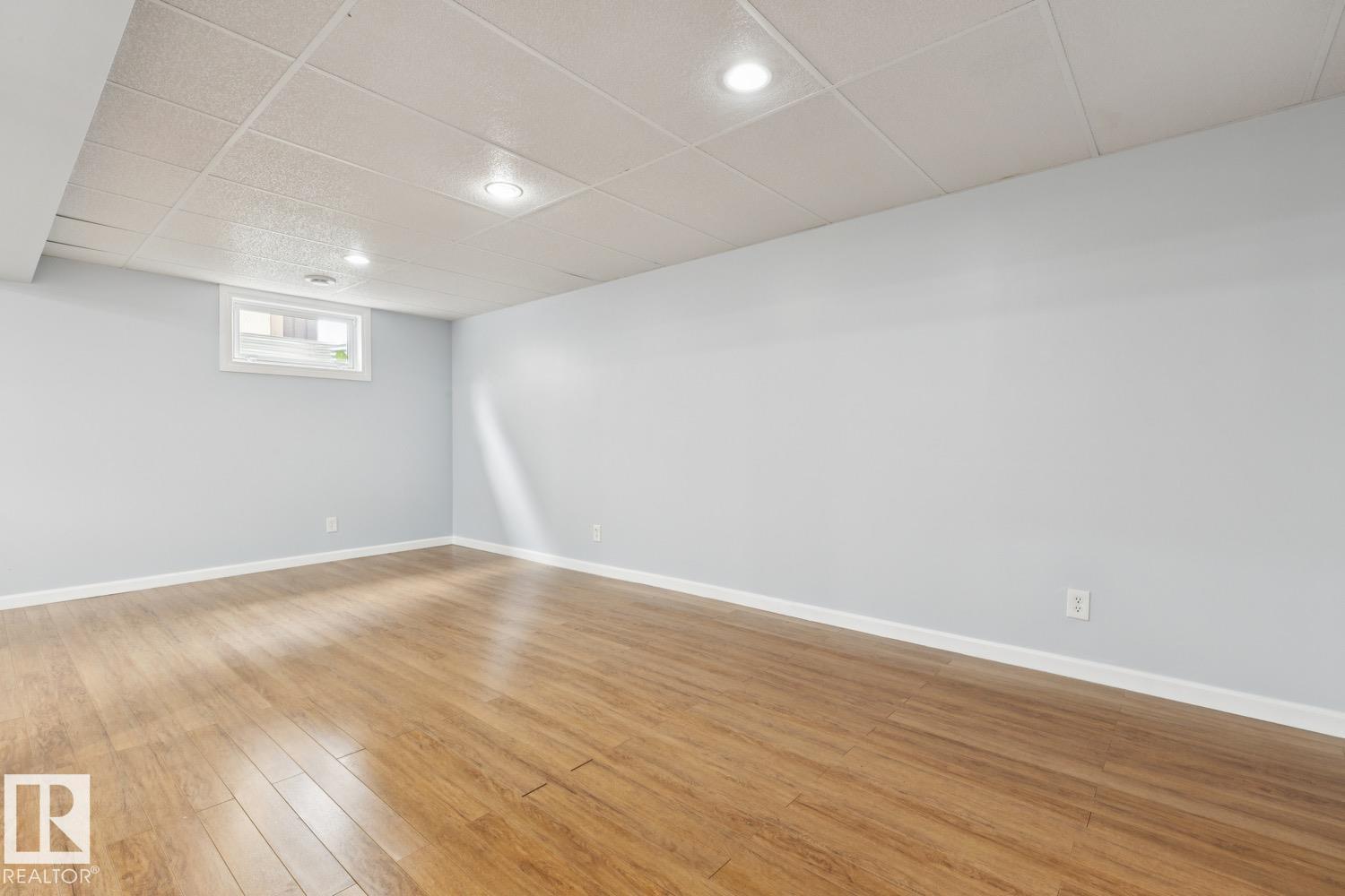 8803 25A AV NW — photo 27