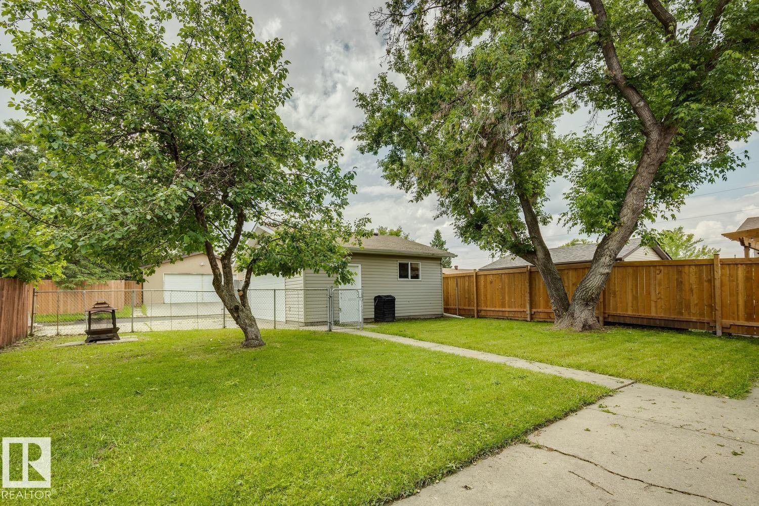 8803 25A AV NW — photo 43
