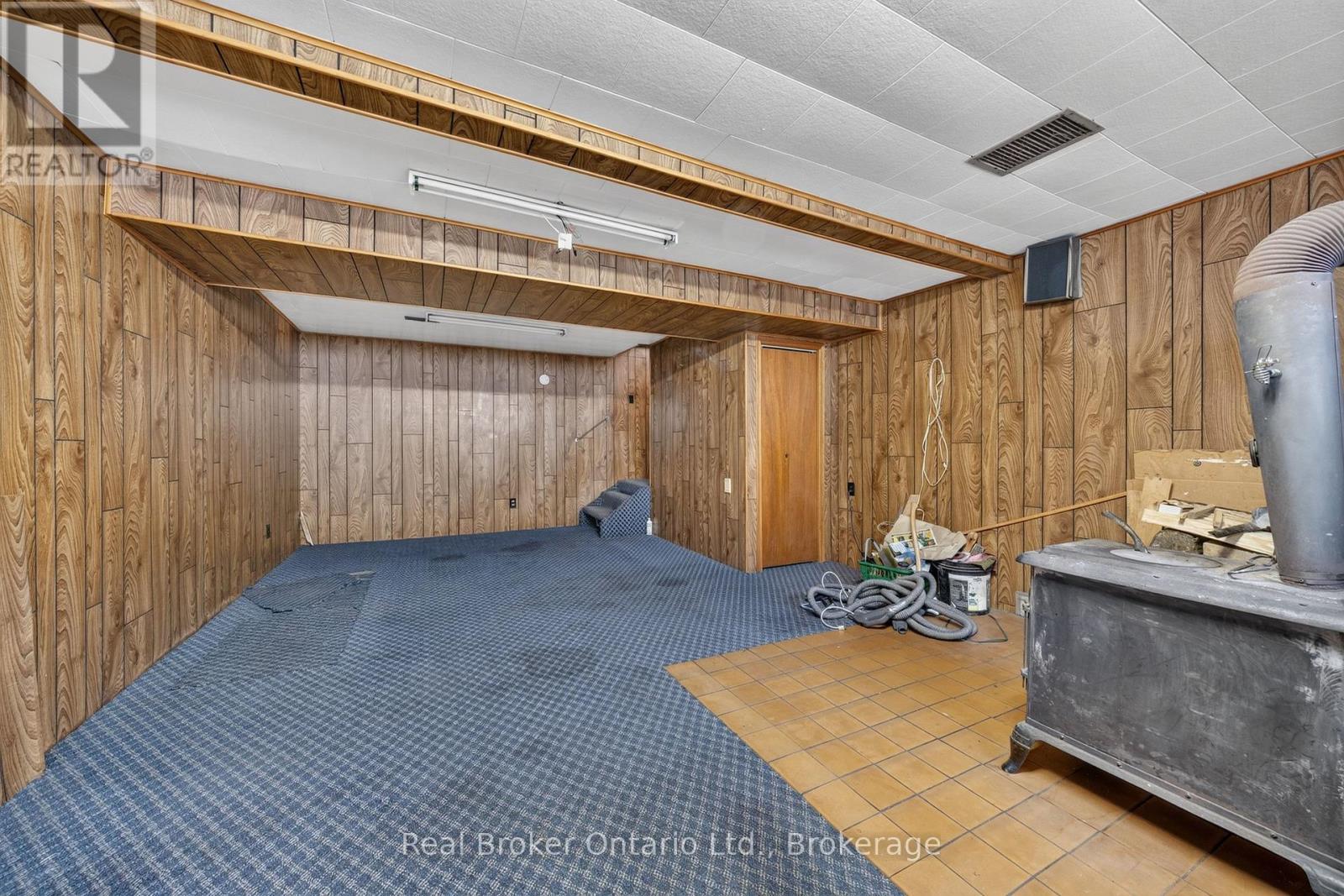 9033 ERIN GARAFRAXA TOWNLINE - 35