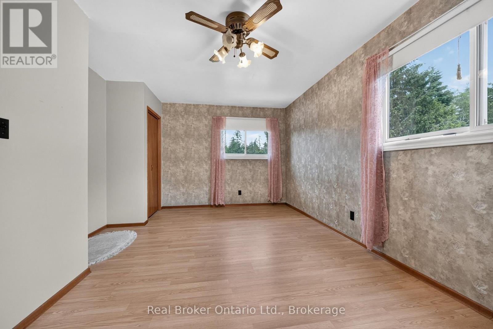 9033 ERIN GARAFRAXA TOWNLINE - 24