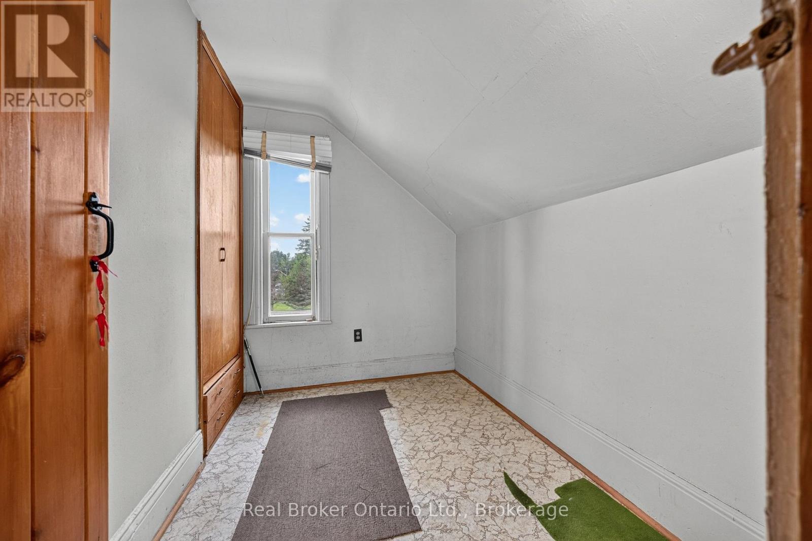 9033 ERIN GARAFRAXA TOWNLINE - 30