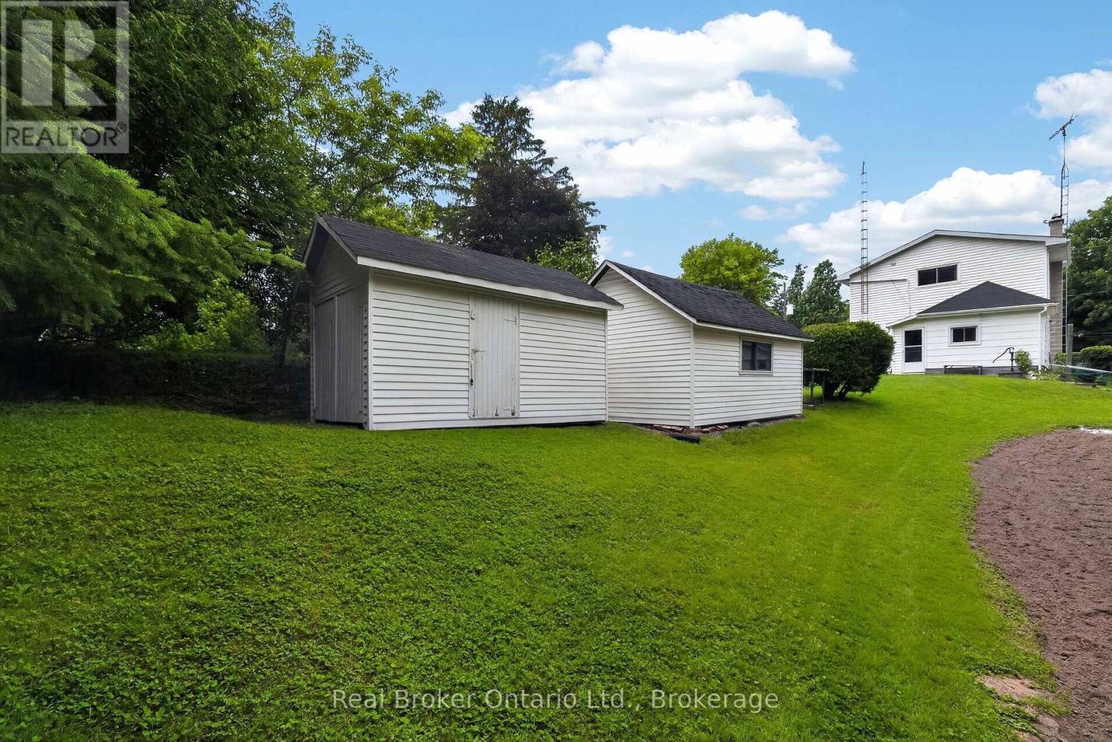 9033 ERIN GARAFRAXA TOWNLINE - 42