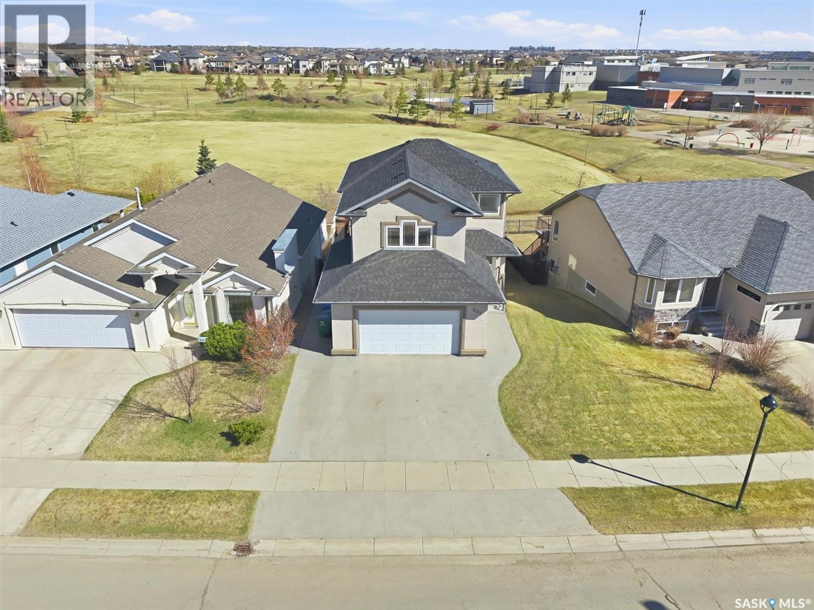231 Willowgrove BOULEVARD - 2