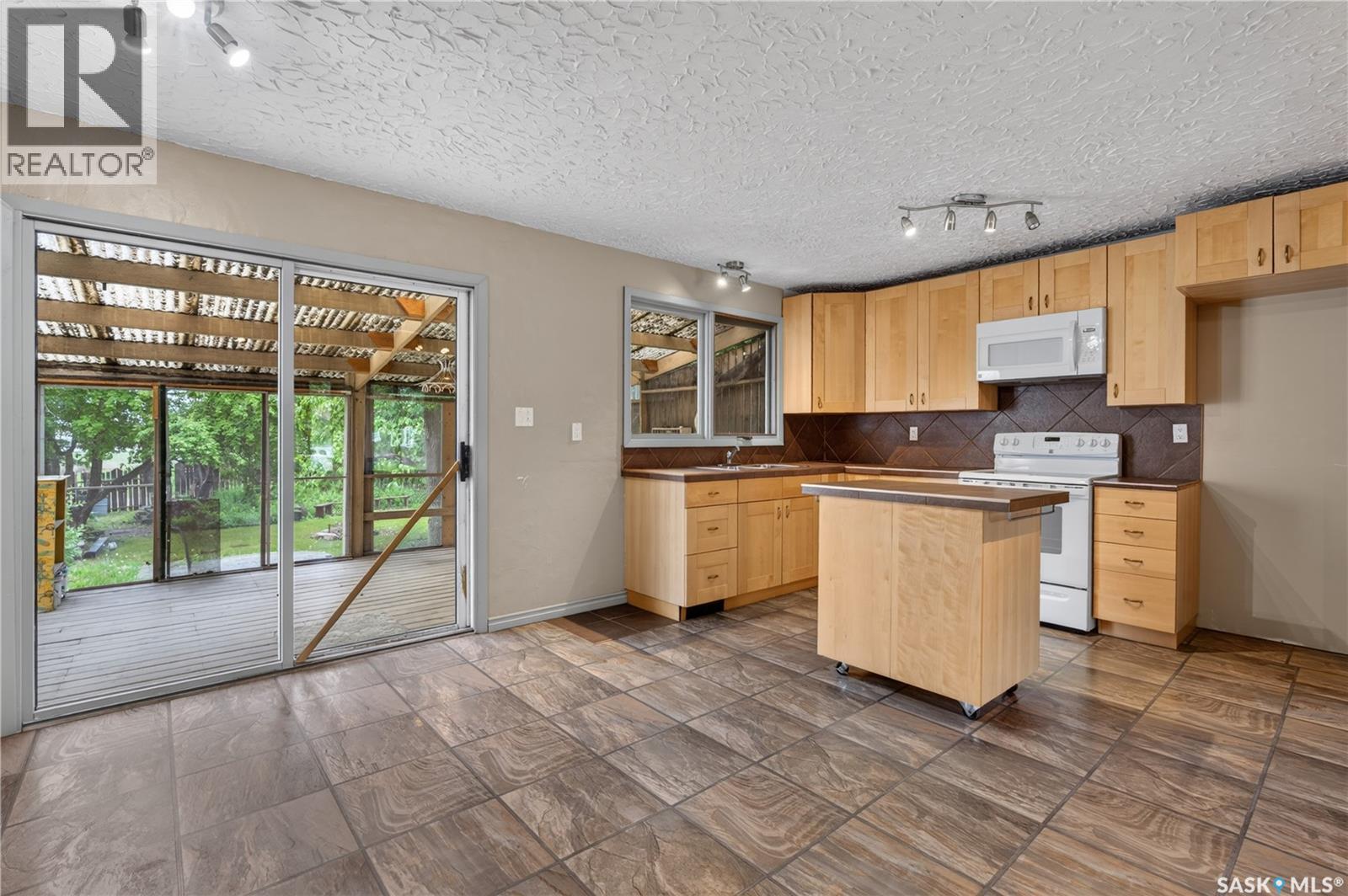 119 Skye DRIVE - 11