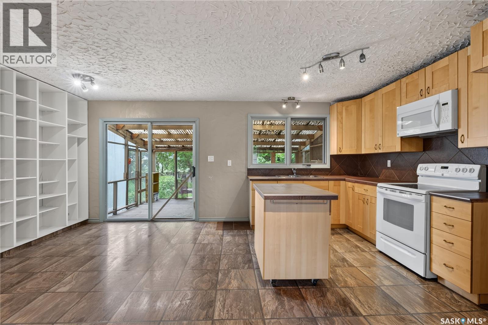 119 Skye DRIVE - 7
