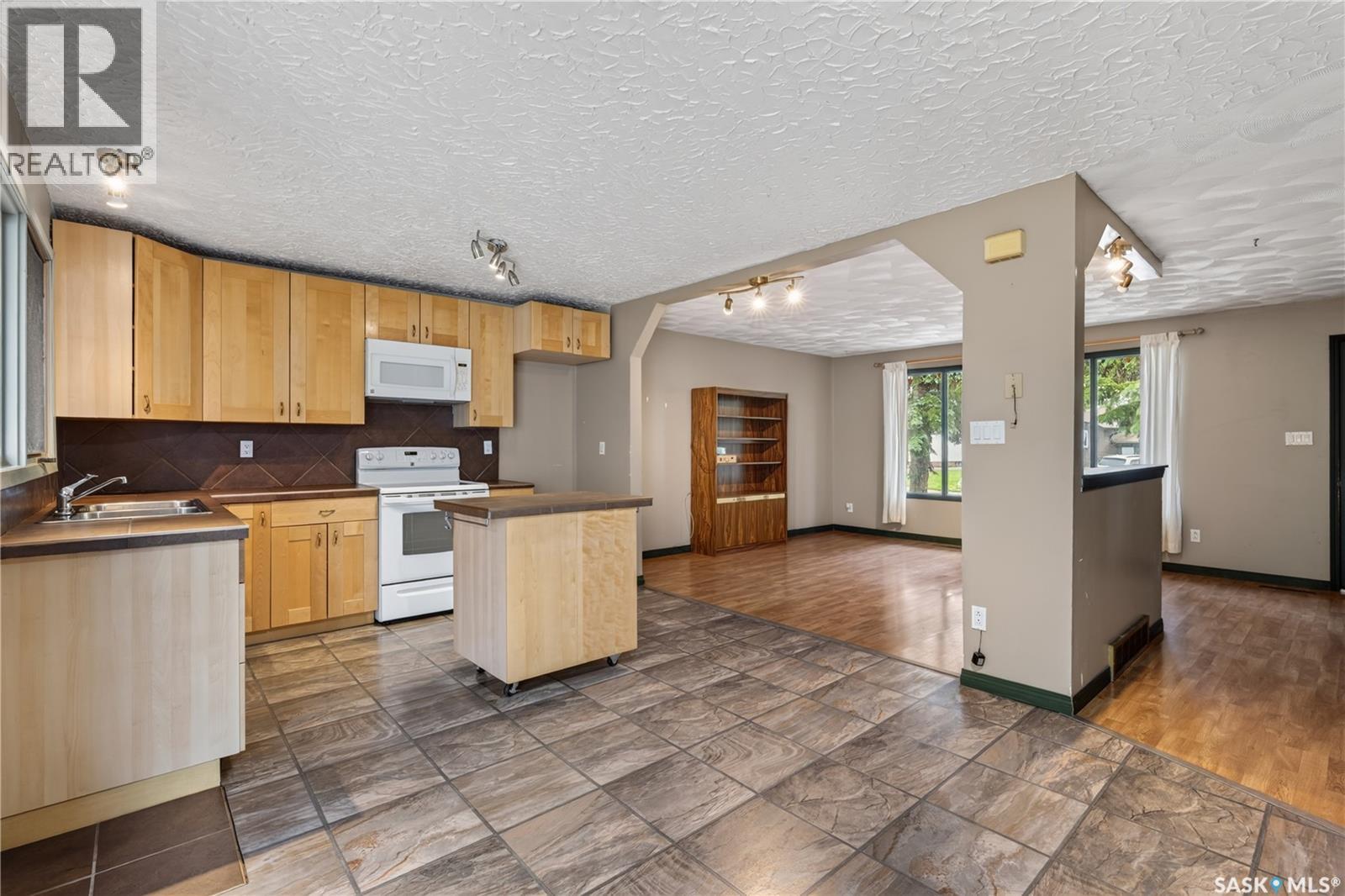 119 Skye DRIVE - 9