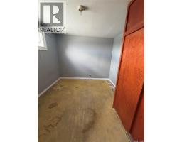 2364 Proton Avenue, Gull Lake, SK S0N1A0 Photo 14