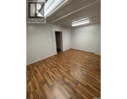 2364 Proton Avenue, Gull Lake, SK S0N1A0 Photo 9