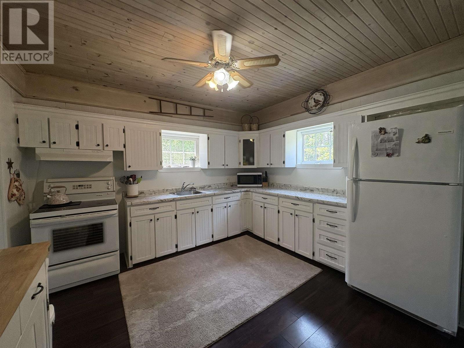 105 Wilkes Cove Road - 11