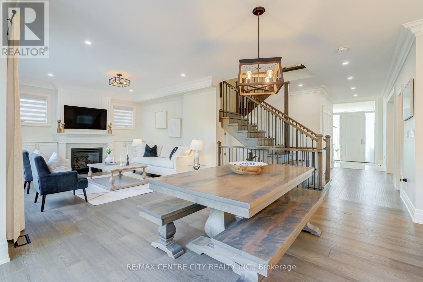 301 MARTIN STREET - 12