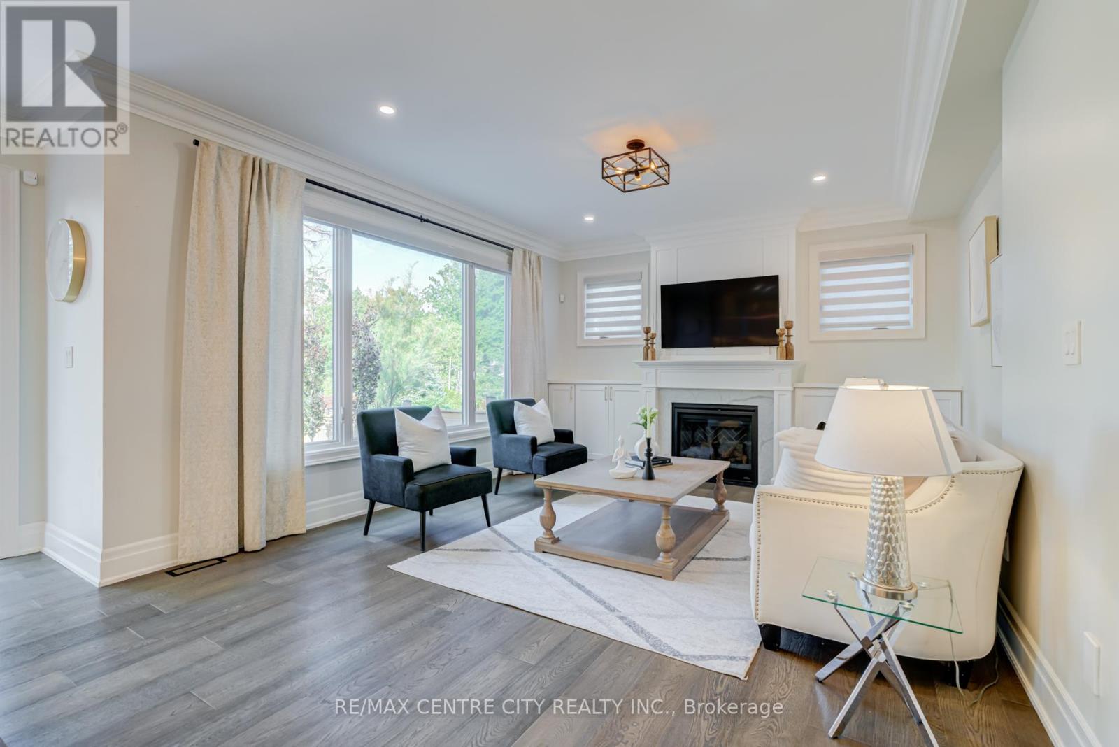301 MARTIN STREET - 13