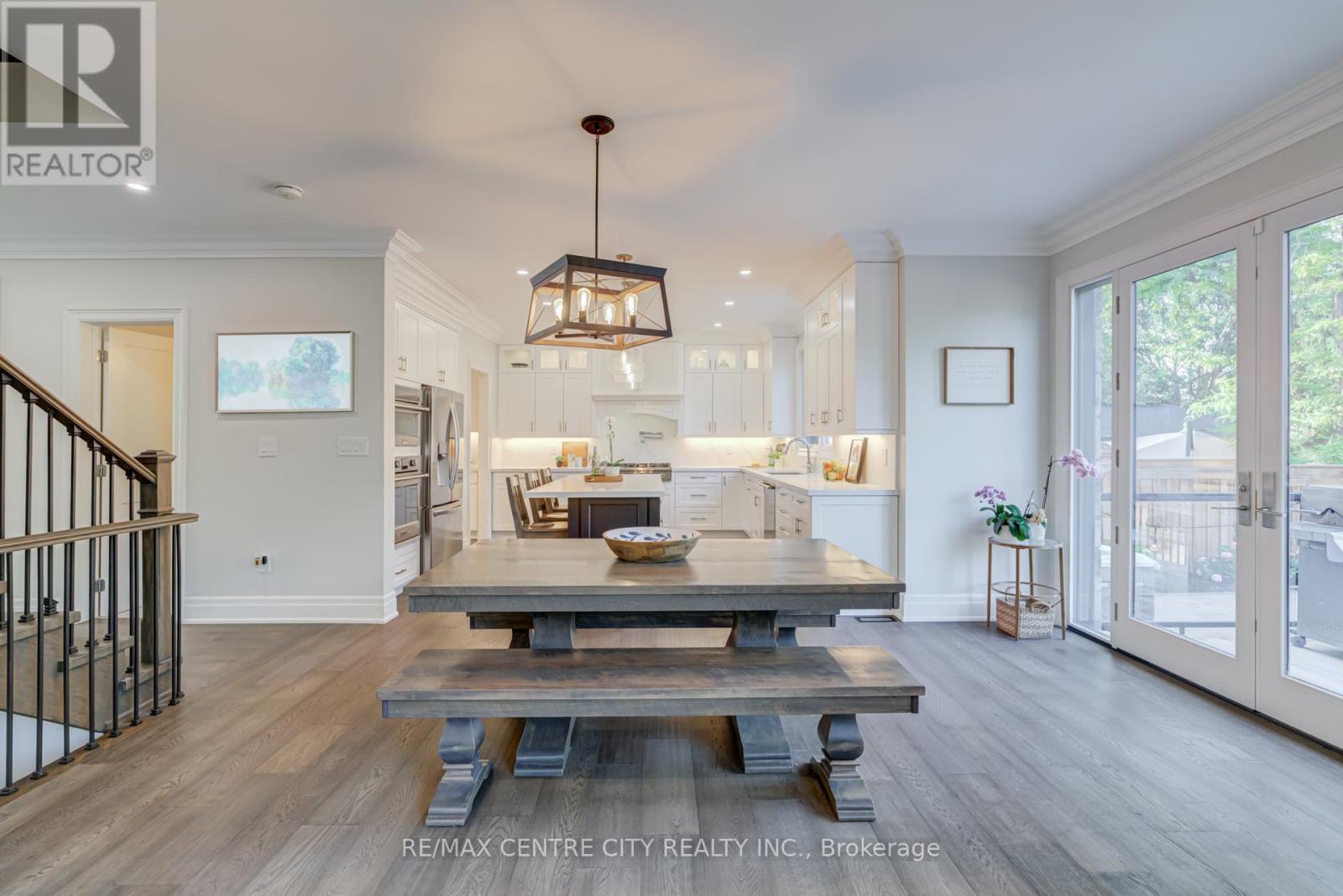 301 MARTIN STREET - 15