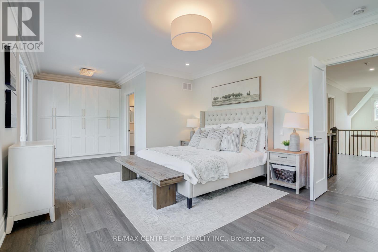 301 MARTIN STREET - 23