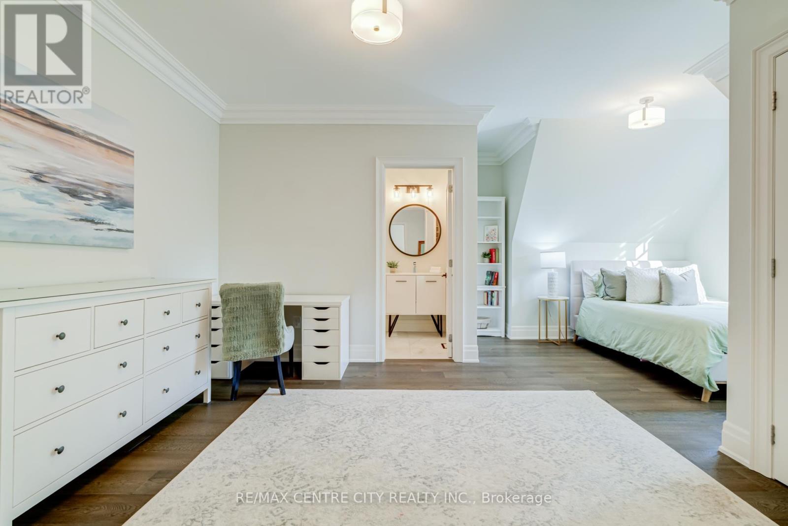 301 MARTIN STREET - 27