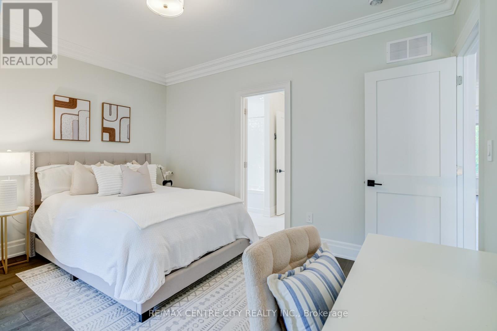 301 MARTIN STREET - 31